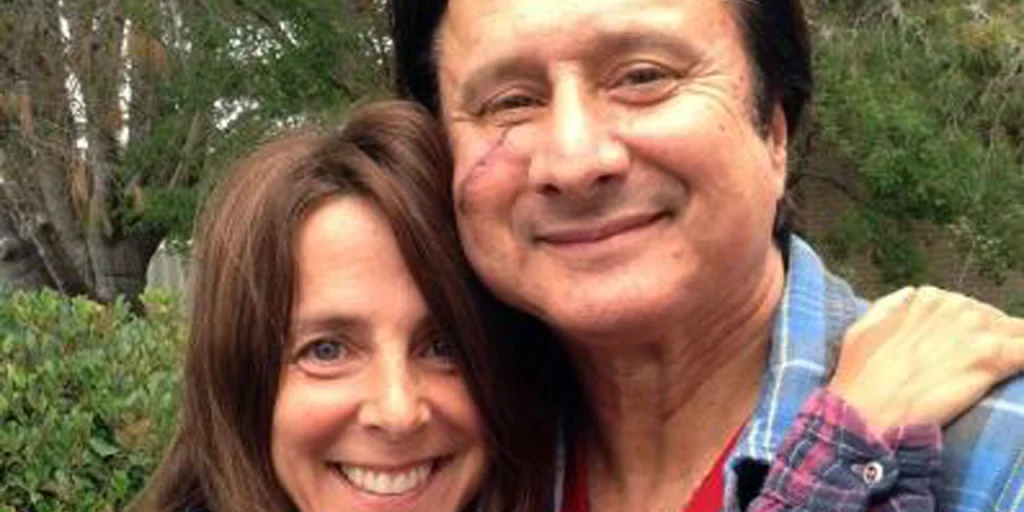 steve perry wife